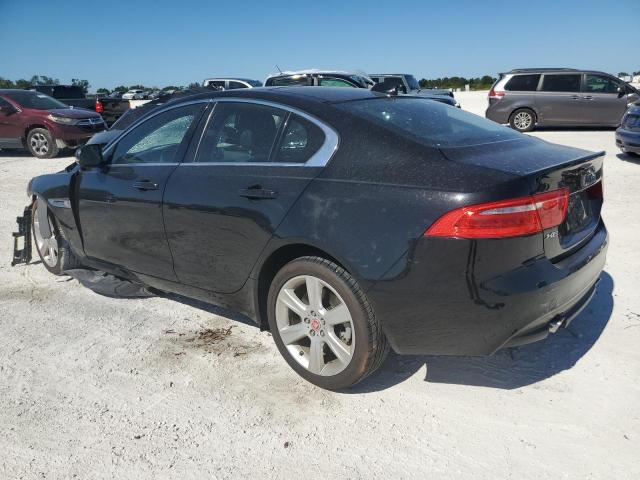 SAJAD4FX6KCP49974 Jaguar XE PREMIUM 2