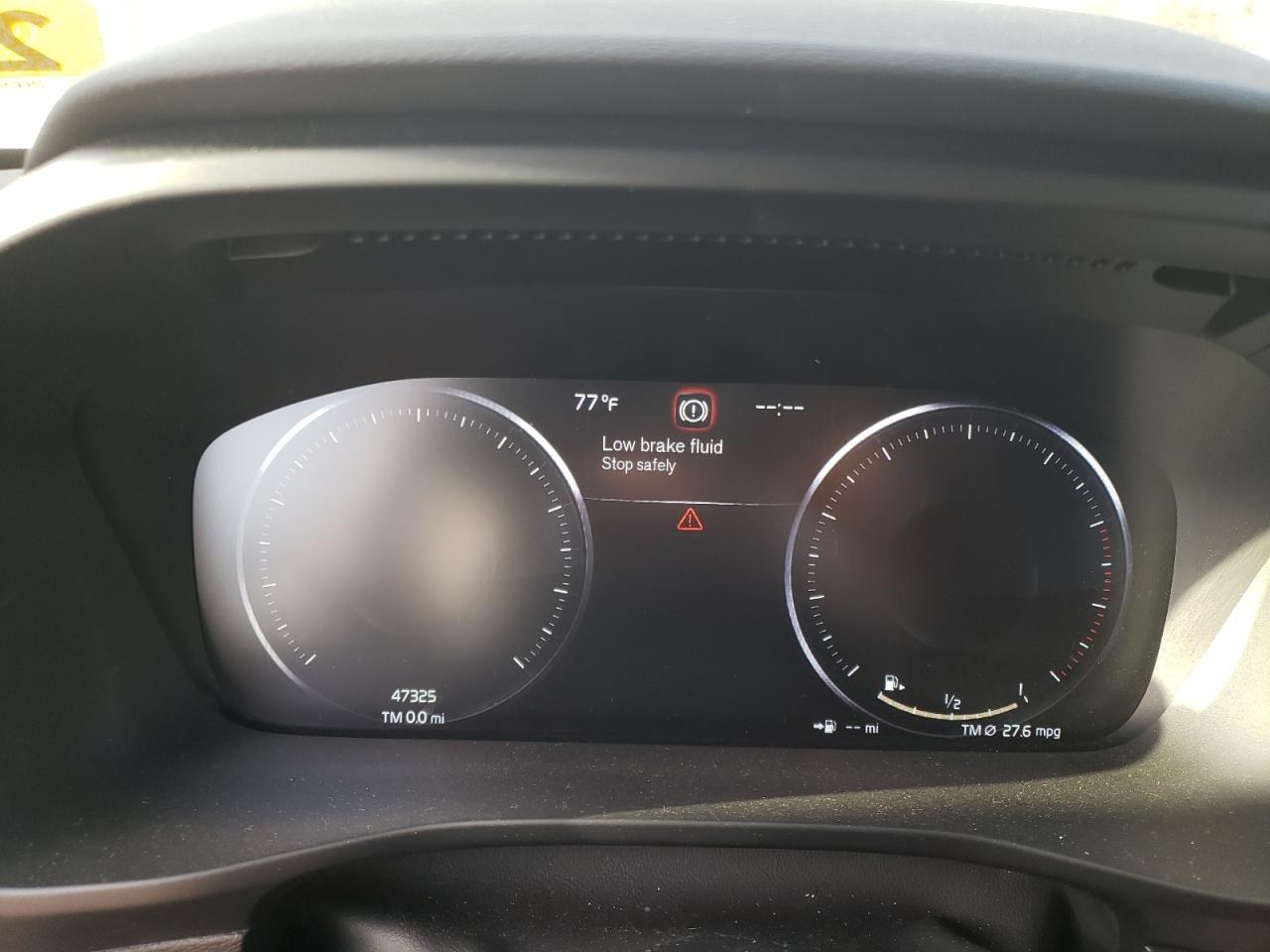 2021 Volvo Xc40 T5 R-Design vin: YV4162UM3M2497550