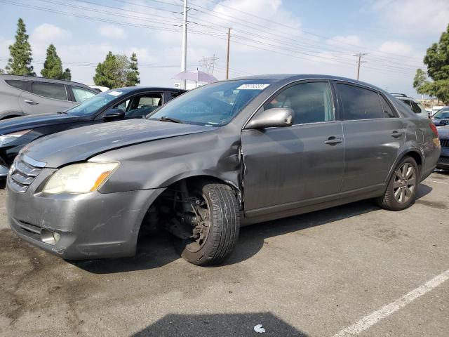 2005 Toyota Avalon XL