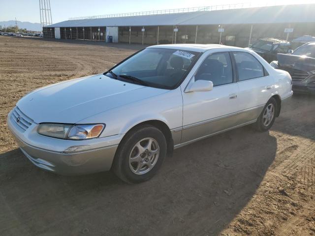 1999 Toyota Camry LE