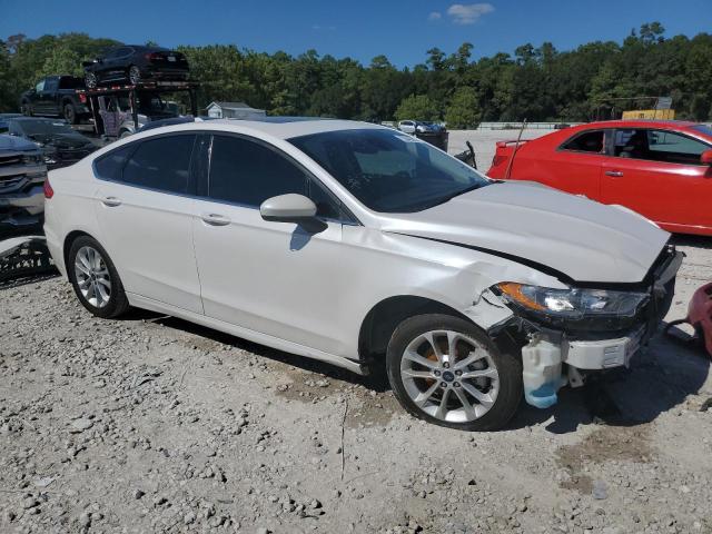 3FA6P0HD5KR129955 Ford Fusion SE 4