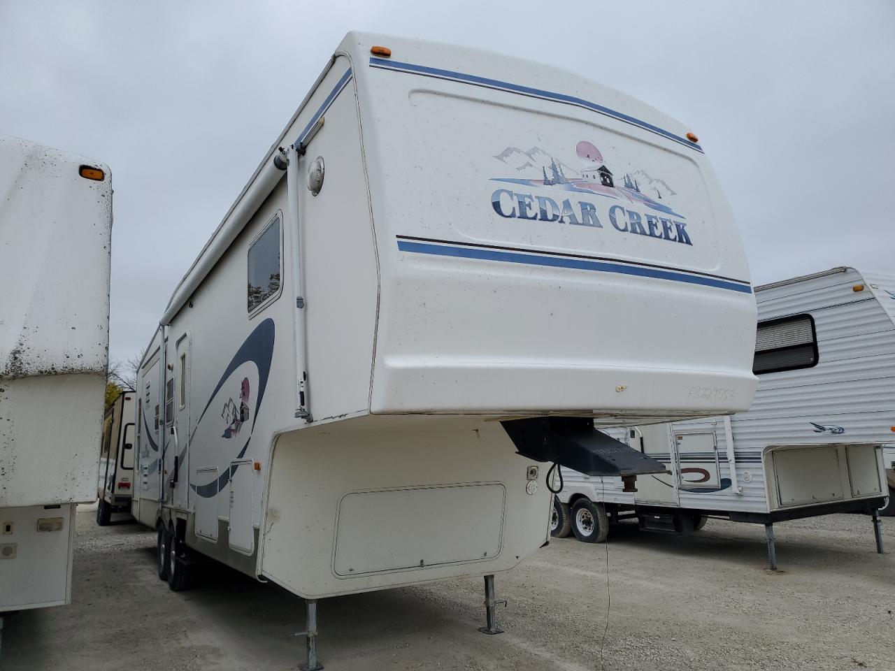 Des Moines, IA에서 판매 중인 2003 Wildwood Cedarcreek - Front End