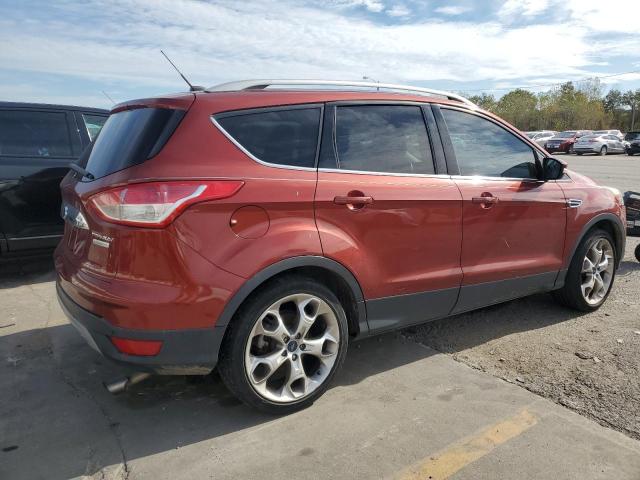 1FMCU0J94EUD23560 Ford Escape Titanium