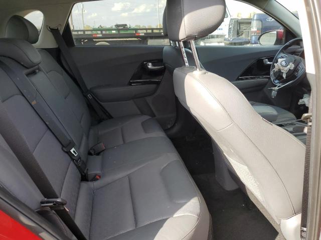 KNDCC3LC8H5058822 KIA NIRO EX