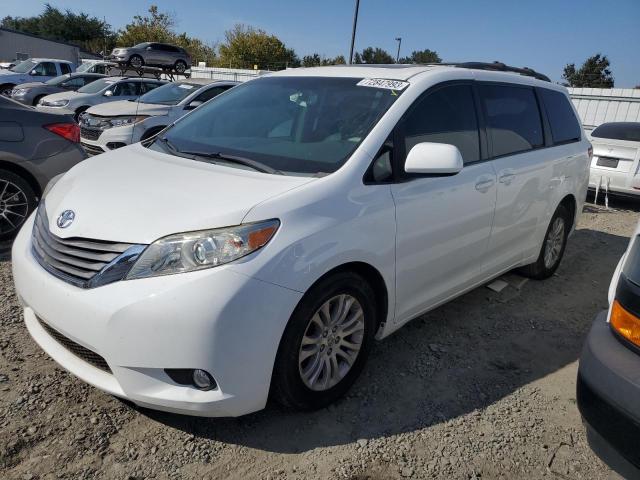 2013 Toyota Sienna XLE