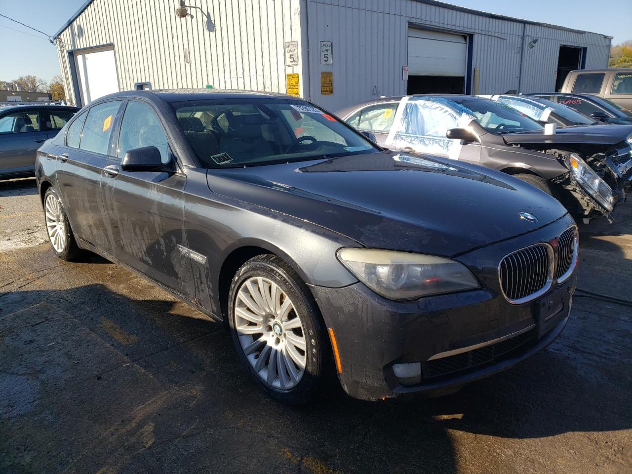 WBAKC6C5XCC397002 2012 BMW 750 Xi