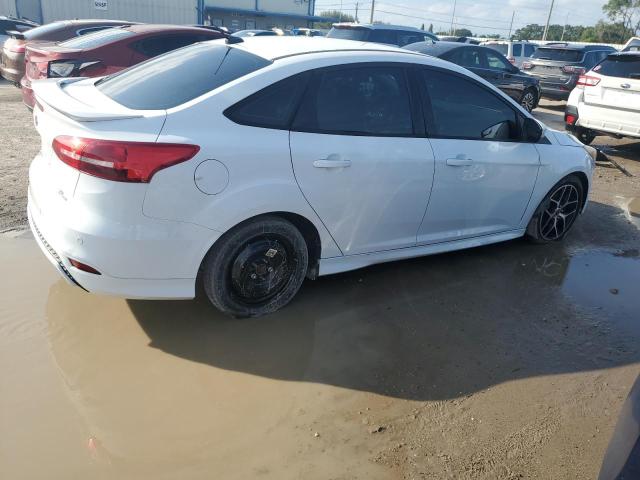 1FADP3F24GL242134 Ford FOCUS SE