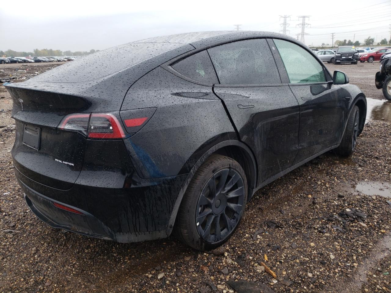 7SAYGDEE0PF613437 Tesla Model Y  3