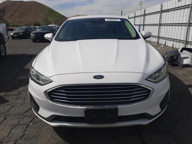 3FA6P0HDXKR232627 Ford Fusion SE 5