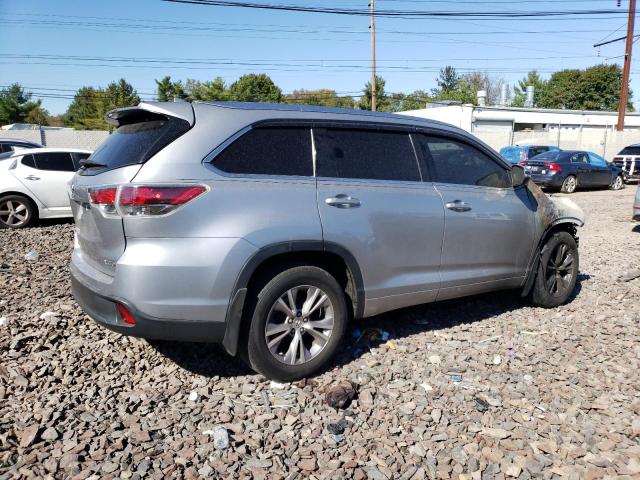 VIN 5TDJKRFH0ES059523 2014 Toyota Highlander, Xle no.3