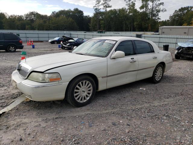 2004 Lincoln Town Car Ultimate