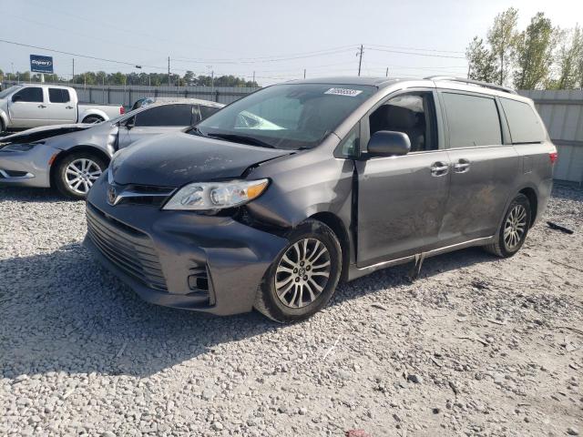 2018 Toyota Sienna XLE