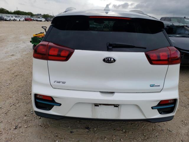 KNDCC3LG9K5026746 Kia Niro EX 6