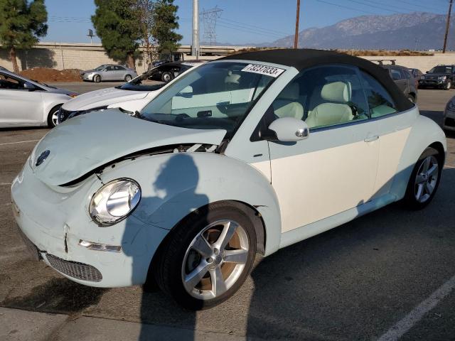 2010 Volkswagen New Beetle 