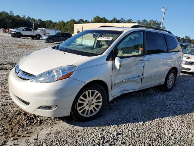 2010 Toyota Sienna XLE