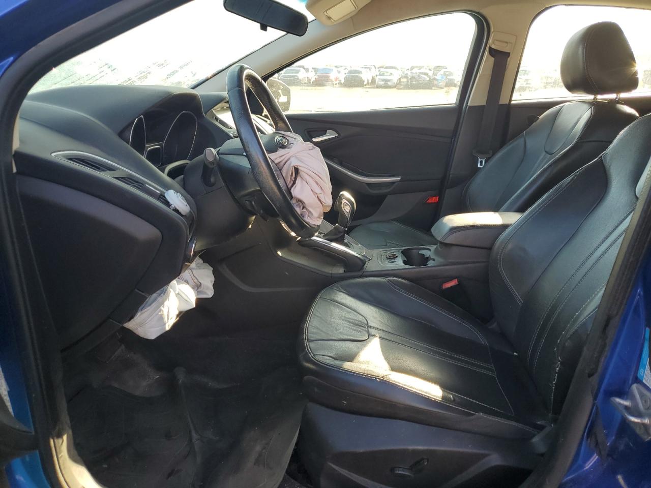 1FADP3N27EL130460 2014 Ford Focus Titanium 1FADP3N27EL130460 2014 Ford Focus Titanium