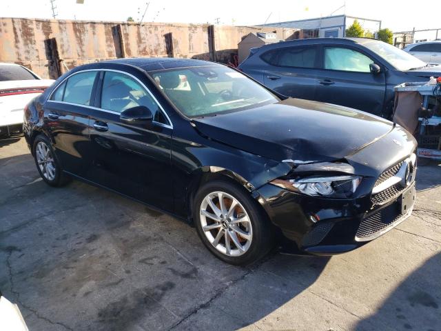 WDD3G4EB5KW002004 Mercedes-Benz A 220