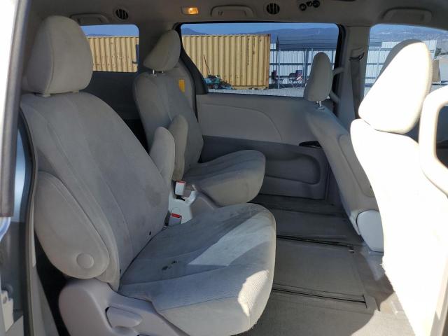 5TDZK3DC0ES488927 Toyota SIENNA