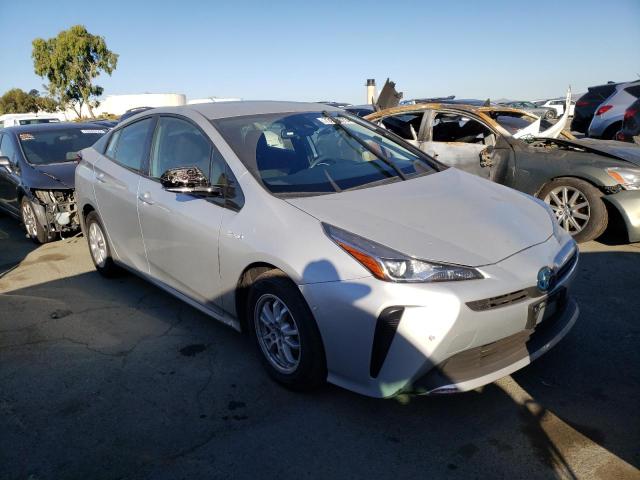 JTDKARFU6L3121879 Toyota Prius L 4