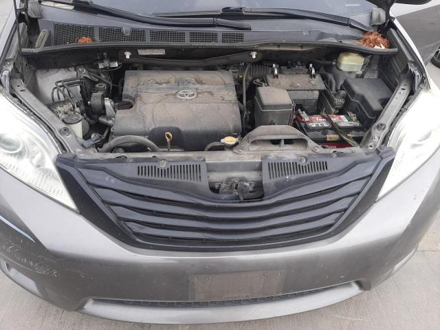 5TDZK3DC5GS764747 Toyota SIENNA