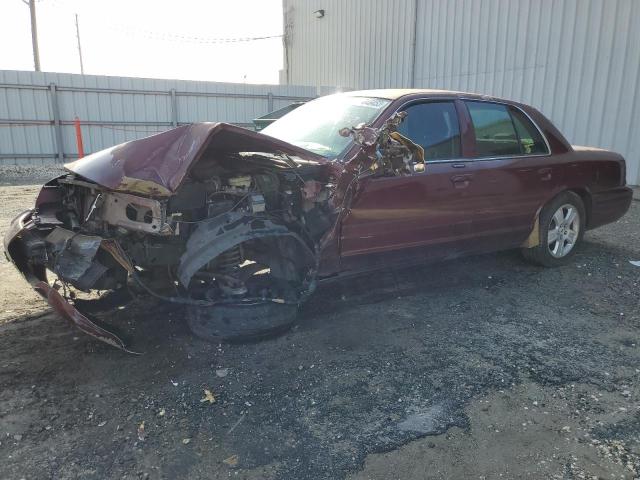 2004 Ford Crown Victoria LX