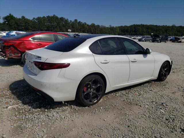  ALFA ROMEO GIULIA 2017 Білий