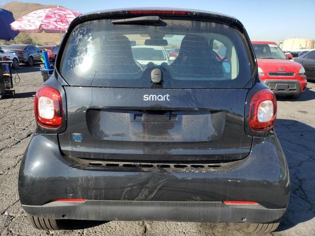 VIN WMEFJ9BA9KK370745 2019 Smart Fortwo no.6