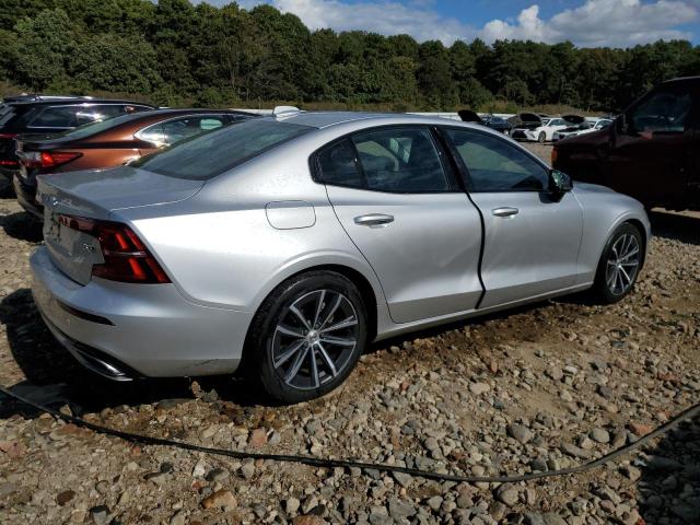 2022 VOLVO S60 B5 MOM 7JRL12TZ1NG156046