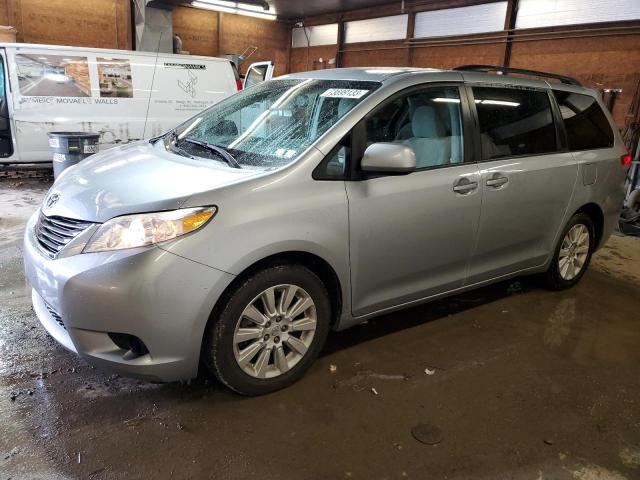 2014 Toyota Sienna LE