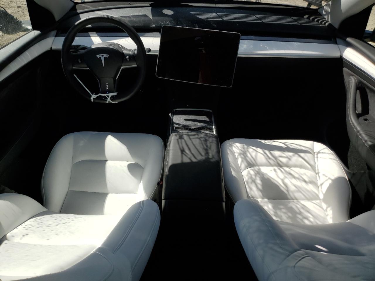 7SAYGAEE3PF695453 Tesla Model Y  8