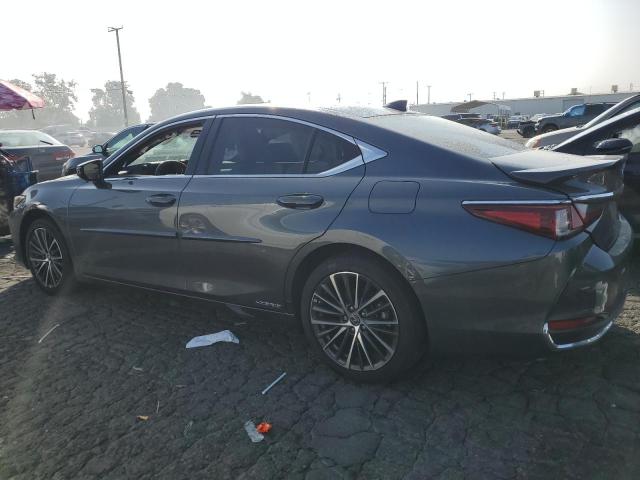 58ADA1C18NU015777 Lexus ES300 ES 300H BA 2