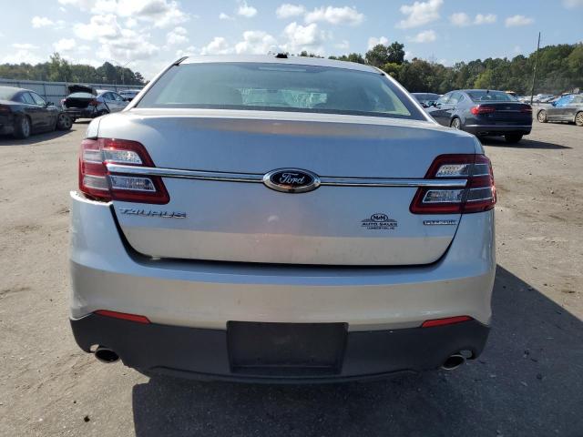  FORD TAURUS 2018 Сріблястий