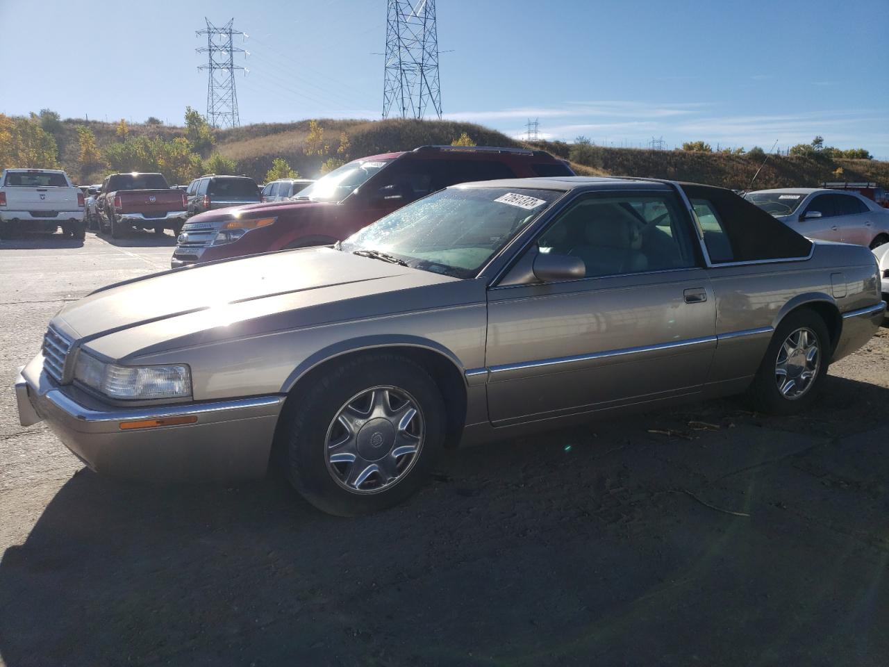 1G6EL12Y11B110120 2001 Cadillac Eldorado Esc