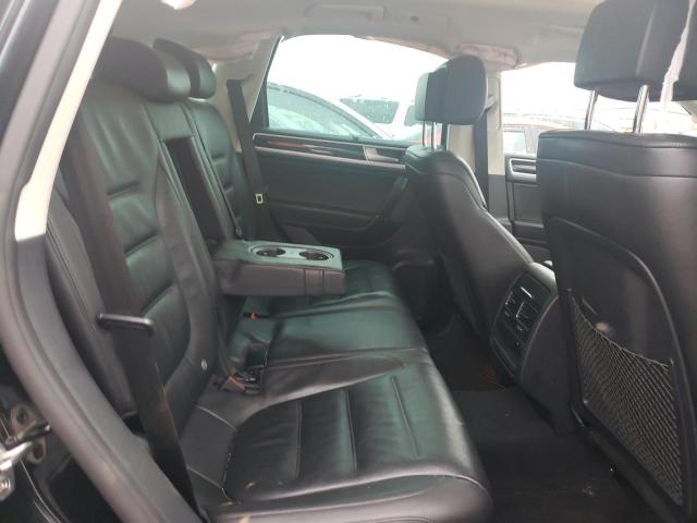  VOLKSWAGEN TOUAREG 2017 Чорний