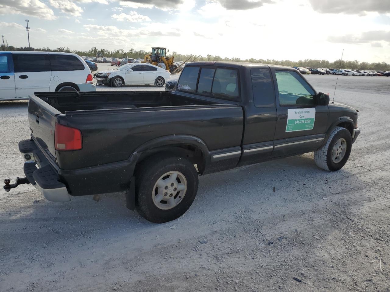 1GCDT19X738133181 2003 Chevrolet S Truck S10