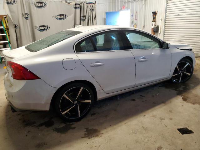 2016 VOLVO S60 R DESI YV126MFP4G2394629