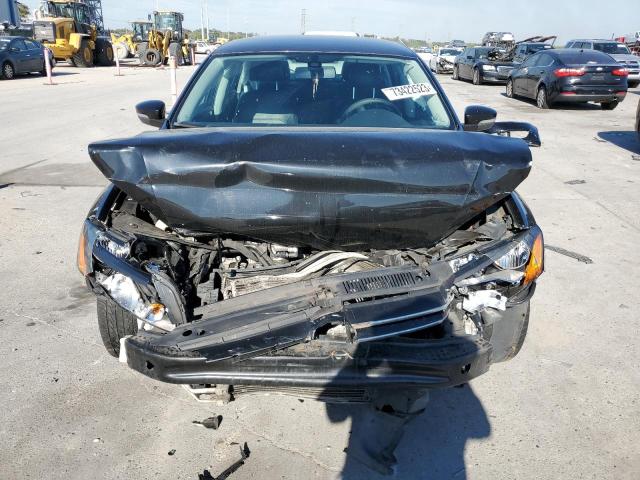 2015 VOLKSWAGEN PASSAT S 1VWAT7A32FC014869