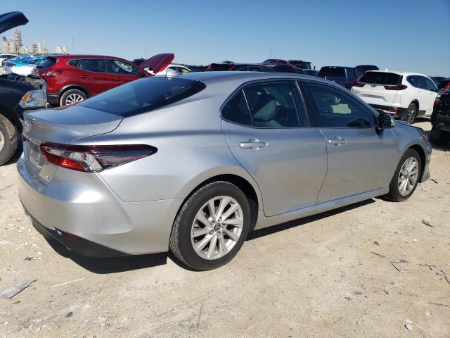  TOYOTA CAMRY 2022 Сріблястий