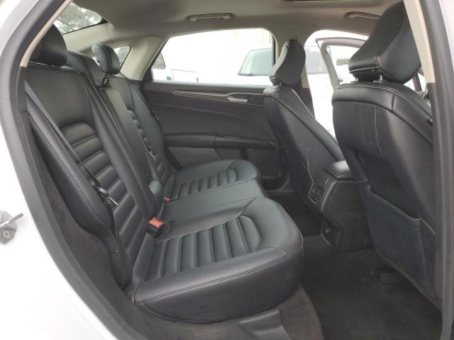 3FA6P0CD7LR130131 Ford FUSION SEL