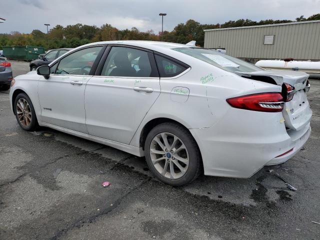 3FA6P0LU4KR138086 | 2019 FORD FUSION SE