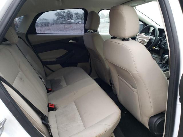 1FADP3F21GL238588 2016 Ford Focus Se