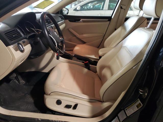  VOLKSWAGEN PASSAT 2018 Чорний