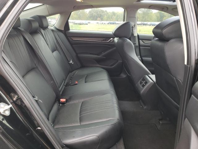 1HGCV1F92JA043648 Honda Accord Touring