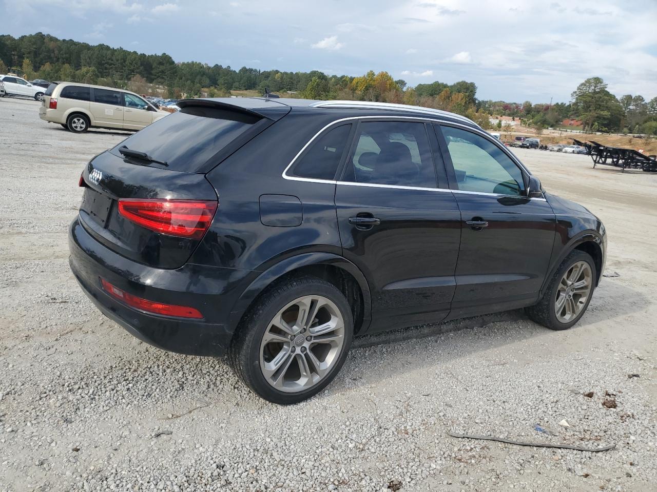 WA1FFCFS7FR013619 2015 Audi Q3 Prestige