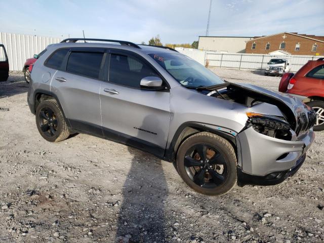 1C4PJLCBXJD596142 Jeep Cherokee Latitude