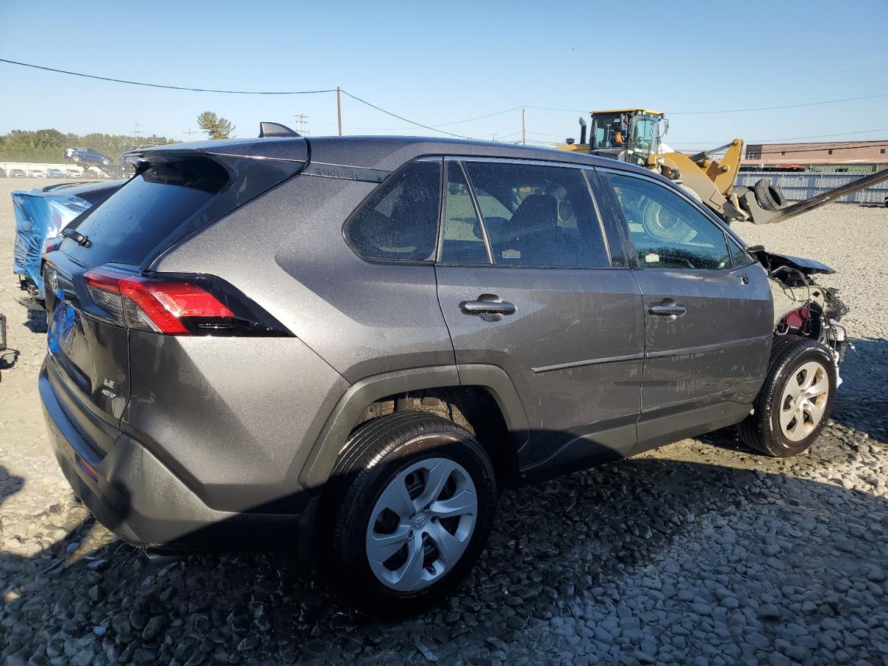 TOYOTA RAV4 LE -