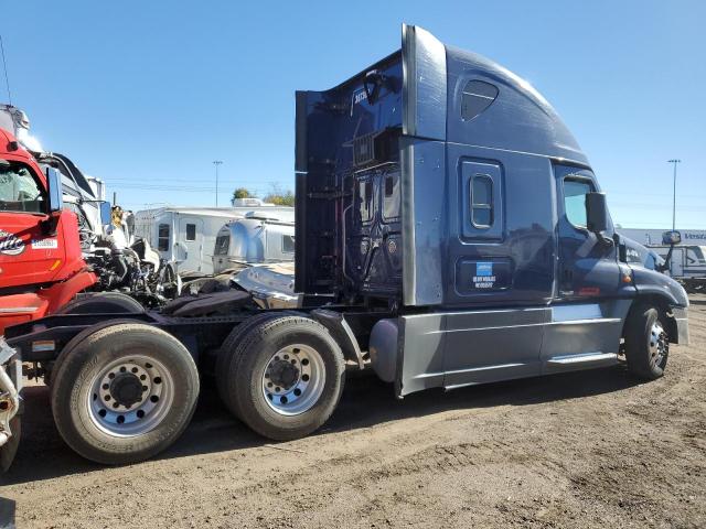 Lot #2489772869 2016 FREIGHTLINER CASCADIA 1 salvage car