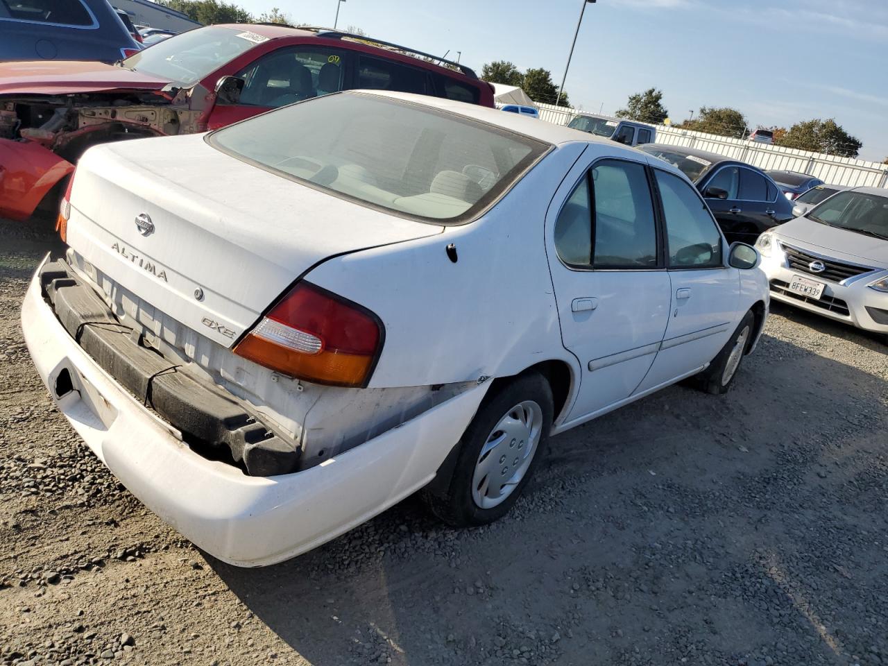 1N4DL01D8WC179475 1998 Nissan Altima Xe