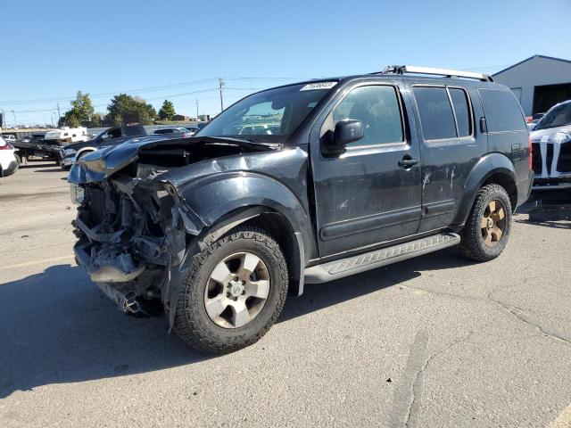 2005 Nissan Pathfinder LE