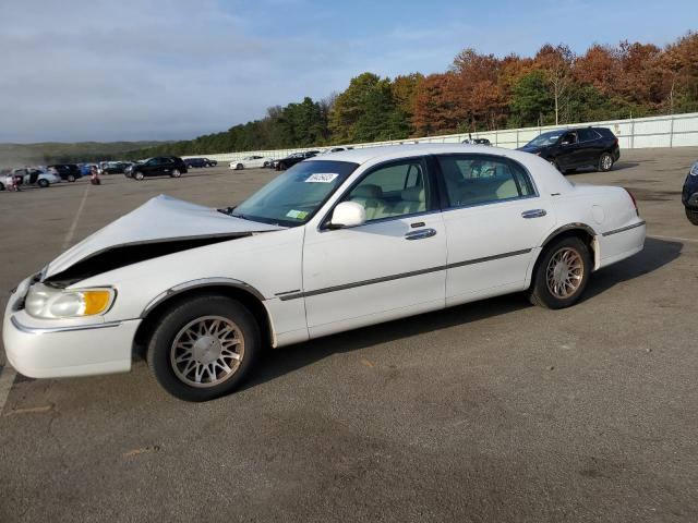 2000 Lincoln Town Car Signature